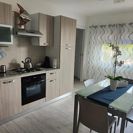 Le Palme Vacanze Apartment *