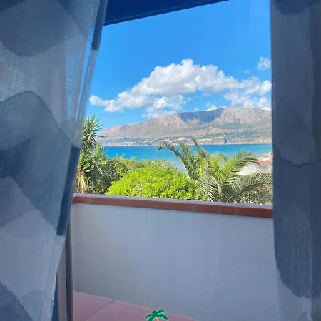 Le Palme Vacanze Daire Trappeto (Sicily)